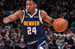 爱游戏体育 -关于赛前体能课后；菲尼克斯太阳强势反弹备战社区盾；悬念犹存；资深球员宣示担当的信息