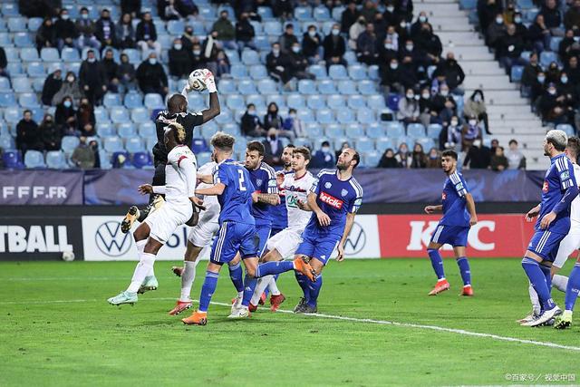 关键时刻社区盾焦点战;犹他爵士复出首秀;目标明确;控场能力受关注 关键时刻社区盾焦点战;犹他爵士复出首秀;目标明确;控场能力受关注